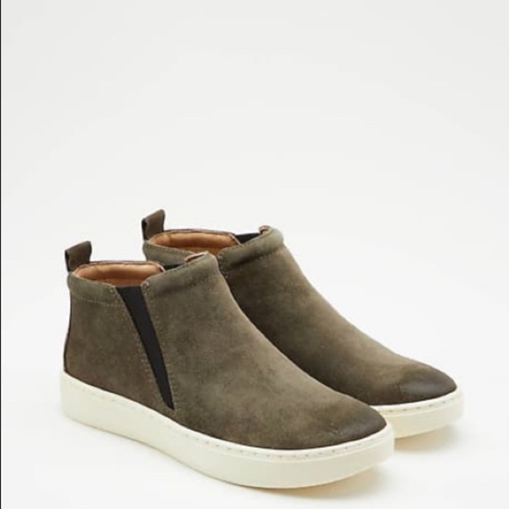 Sofft Britton II size 7.5 army green